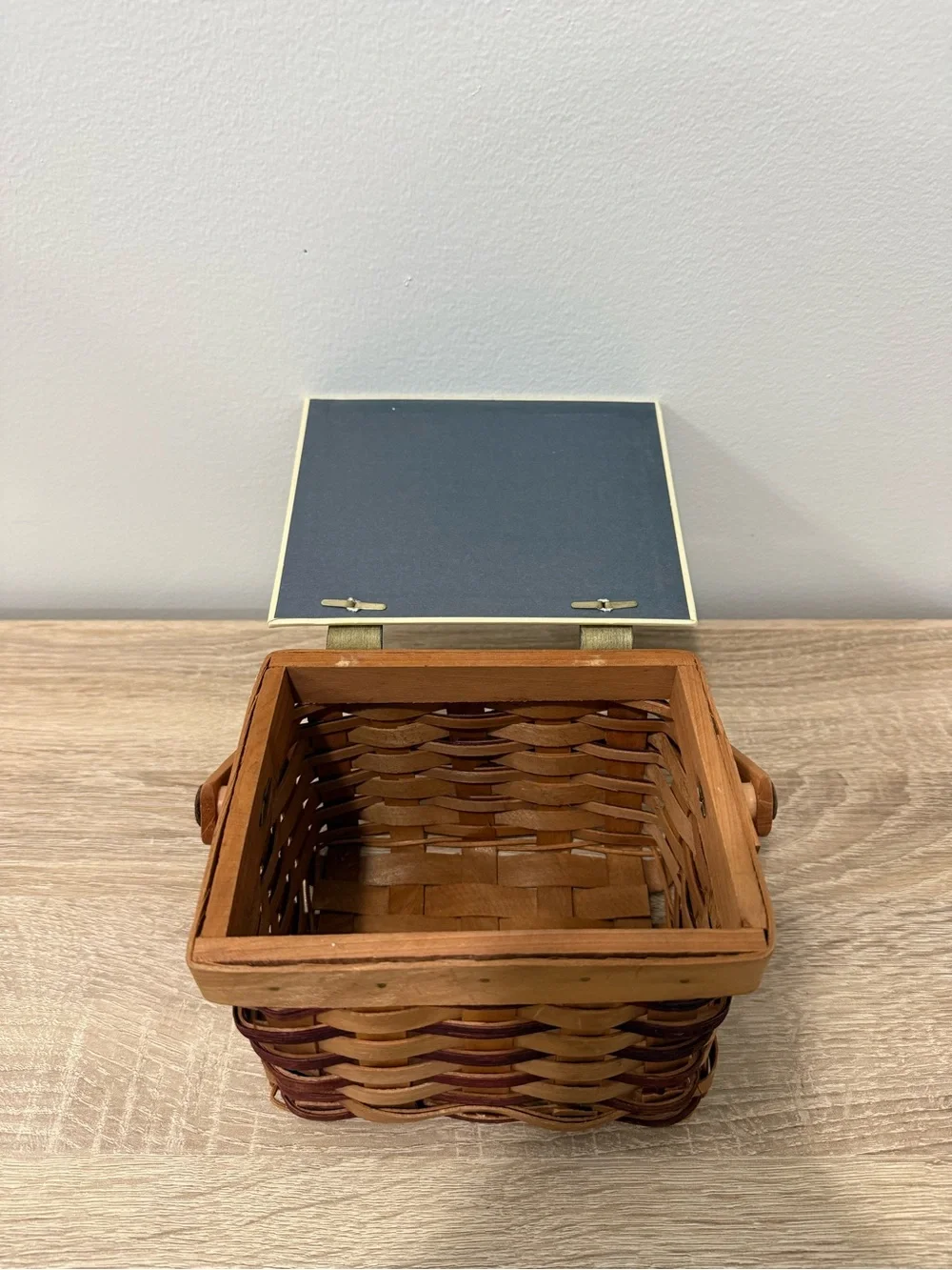 Vintage Woven Christmas Picnic Basket Snowman Angel Lid Leather Hinged Handle